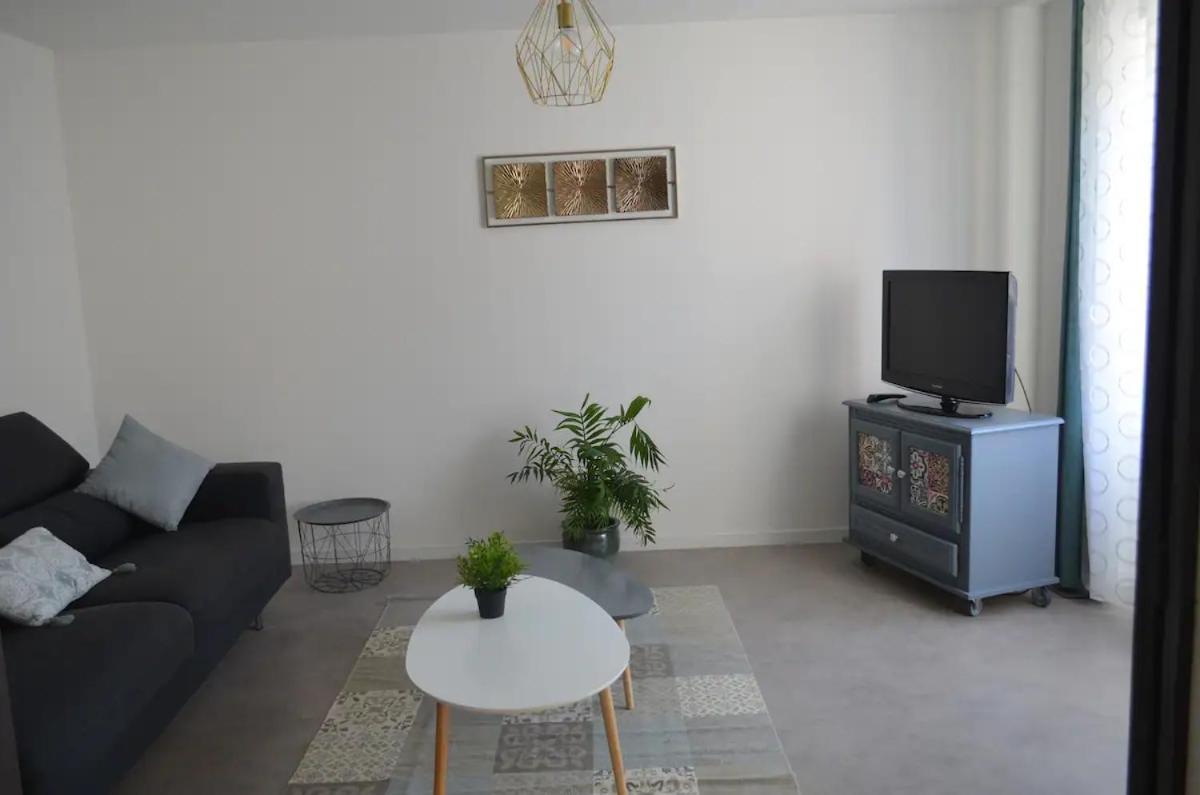 Agreable Maison Petit Jardin A 7 Minutes De Reims Pargny-les-Reims Dış mekan fotoğraf
